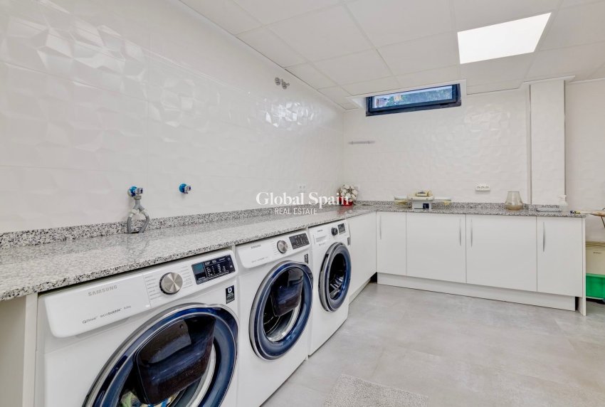 Wederverkoop - VILLA -
TORREVIEJA - Costa Blanca