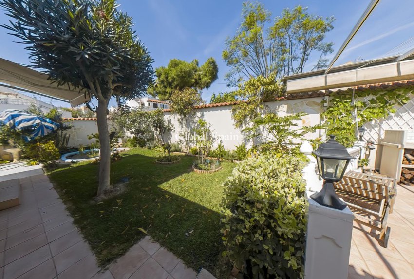 Wederverkoop - VILLA -
TORREVIEJA - Costa Blanca