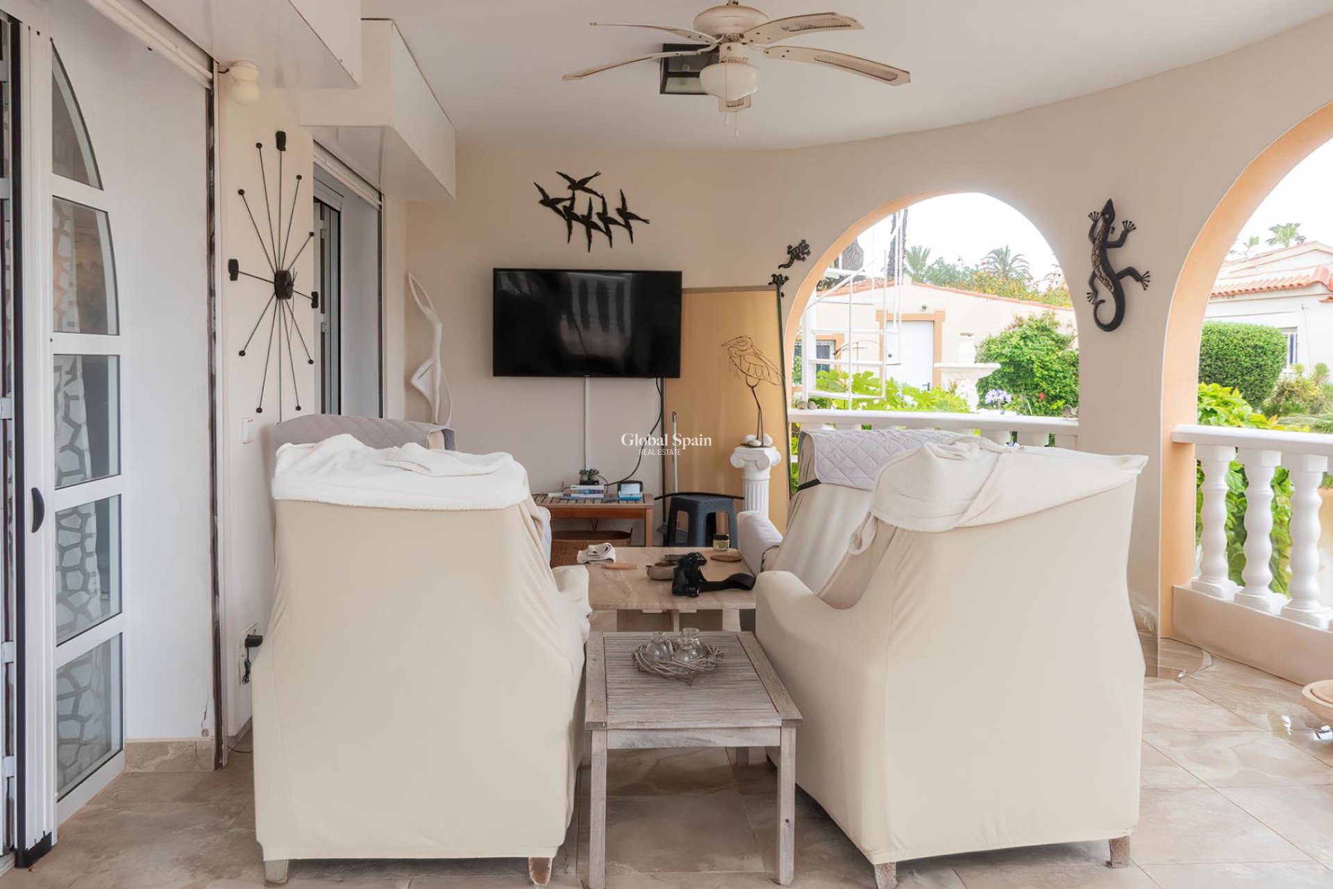 Wederverkoop - VILLA -
TORREVIEJA - Costa Blanca