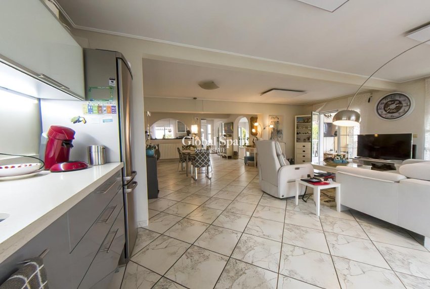 Wederverkoop - VILLA -
TORREVIEJA - Costa Blanca