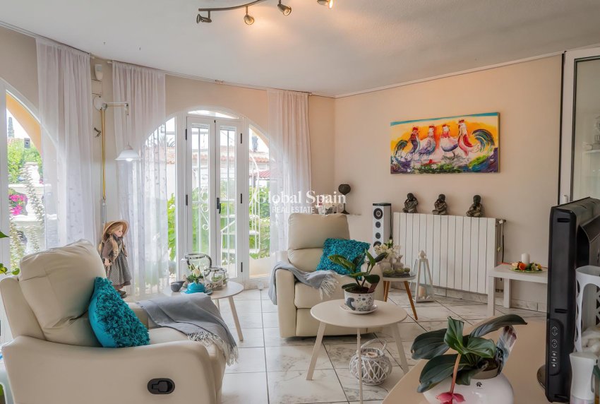 Wederverkoop - VILLA -
TORREVIEJA - Costa Blanca