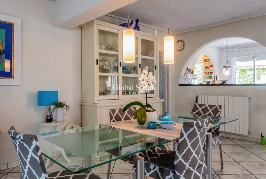 Wederverkoop - VILLA -
TORREVIEJA - Costa Blanca