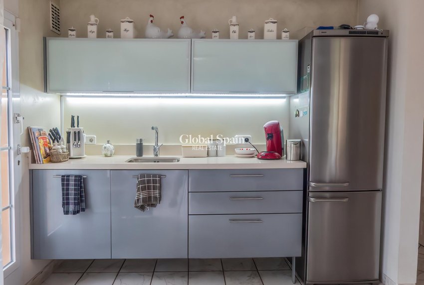 Wederverkoop - VILLA -
TORREVIEJA - Costa Blanca