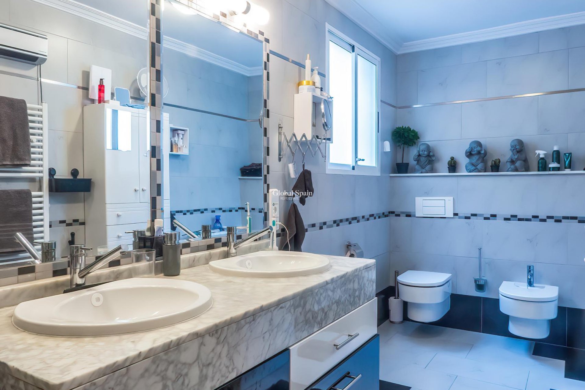Wederverkoop - VILLA -
TORREVIEJA - Costa Blanca