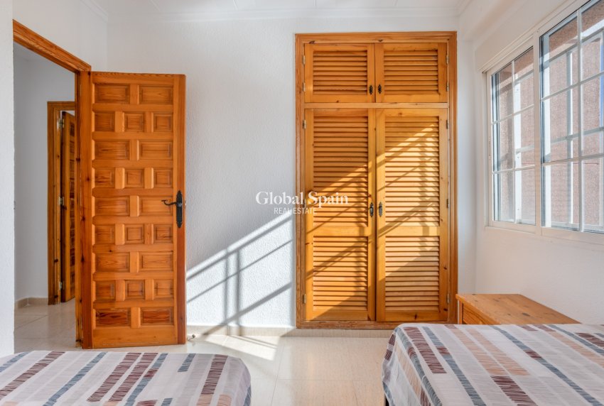 Wederverkoop - VILLA -
TORREVIEJA - Costa Blanca