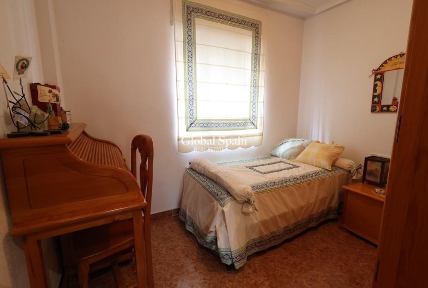 Wederverkoop - VILLA -
TORREVIEJA - Costa Blanca