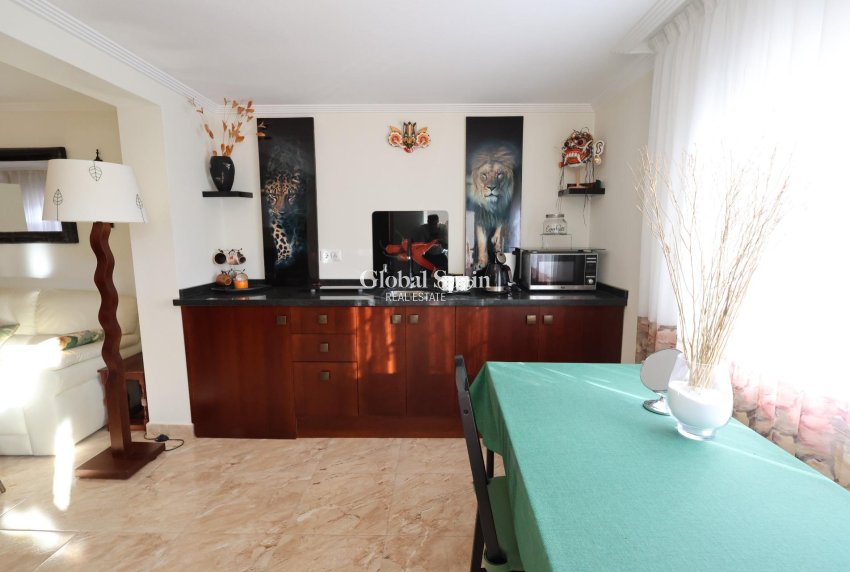 Wederverkoop - VILLA -
TORREVIEJA - Costa Blanca