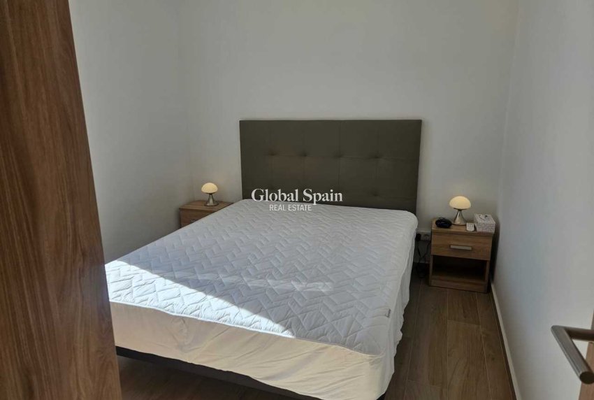 Wederverkoop - VILLA -
TORREVIEJA - Costa Blanca