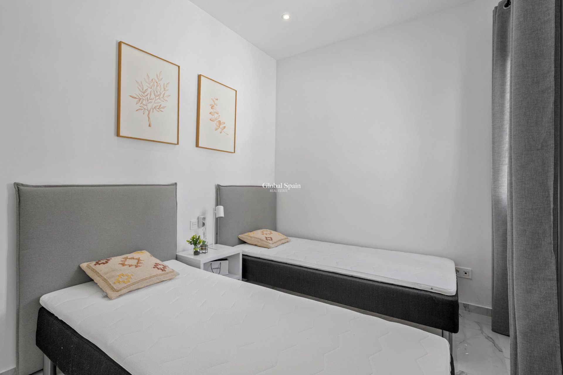 Wederverkoop - VILLA -
TORREVIEJA - Costa Blanca