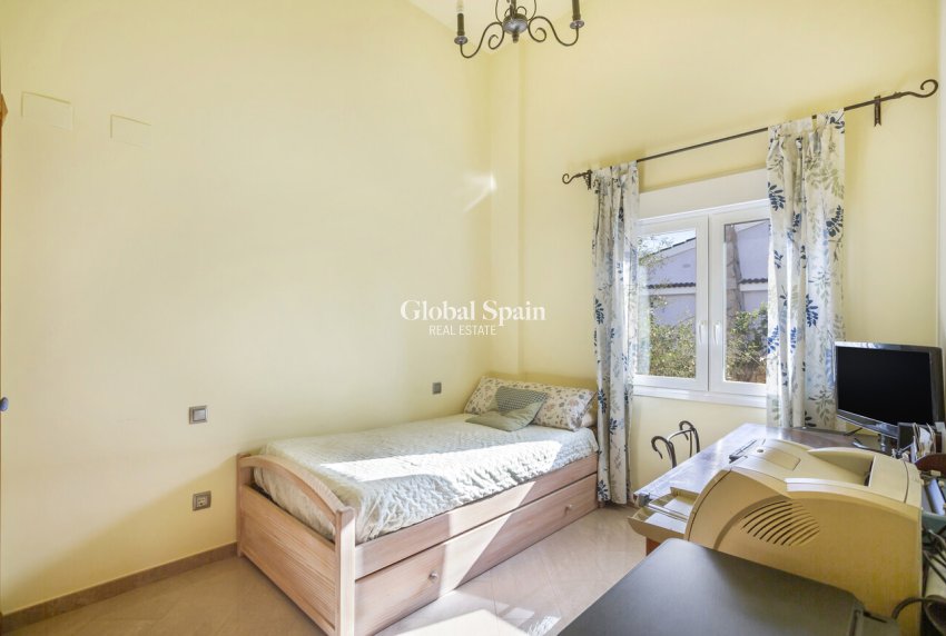 Wederverkoop - VILLA -
TORREVIEJA - Costa Blanca