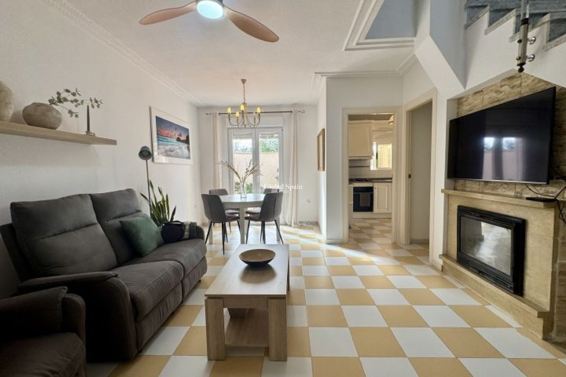 Wederverkoop - VILLA -
TORREVIEJA - Costa Blanca