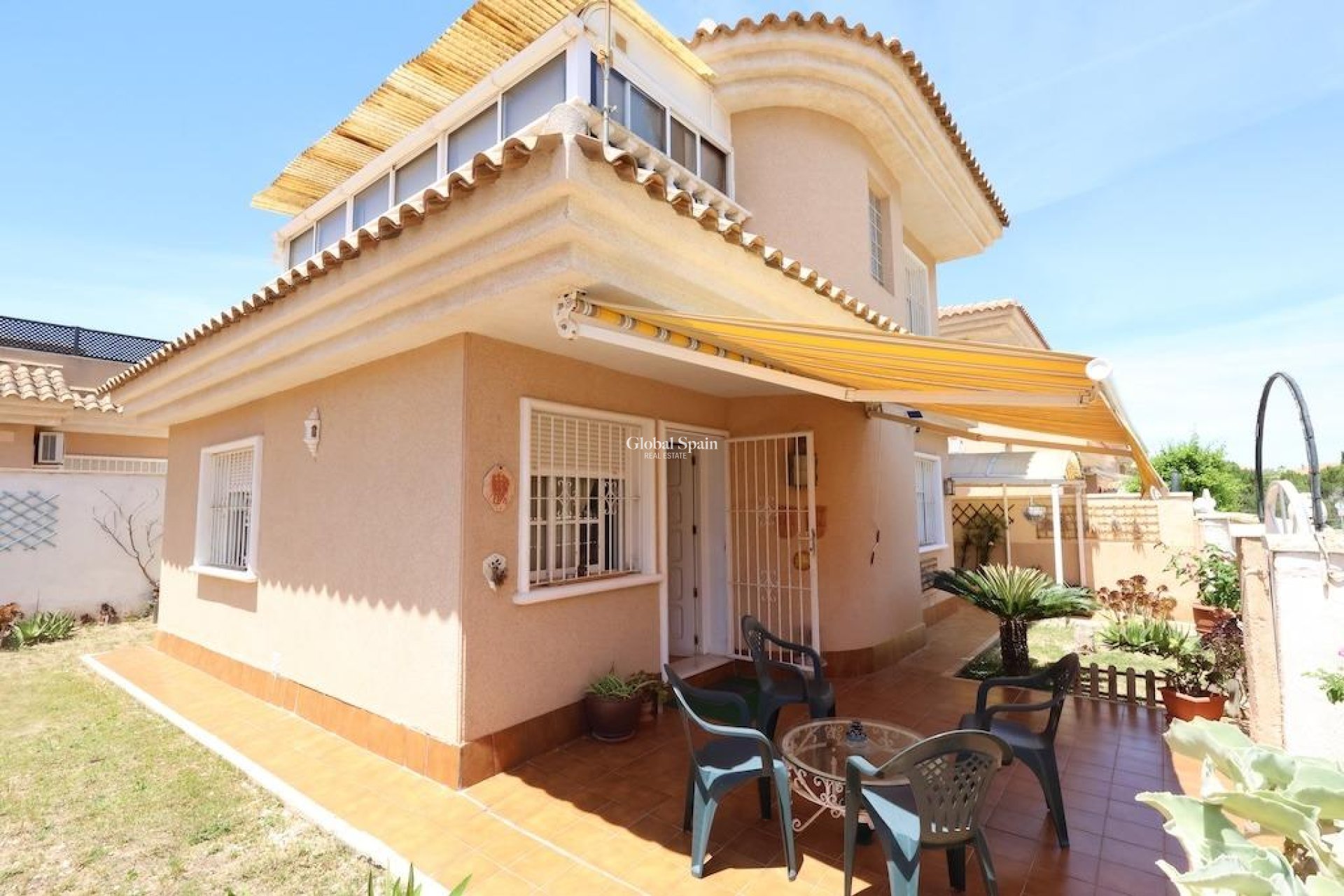 Wederverkoop - VILLA -
TORREVIEJA - Costa Blanca
