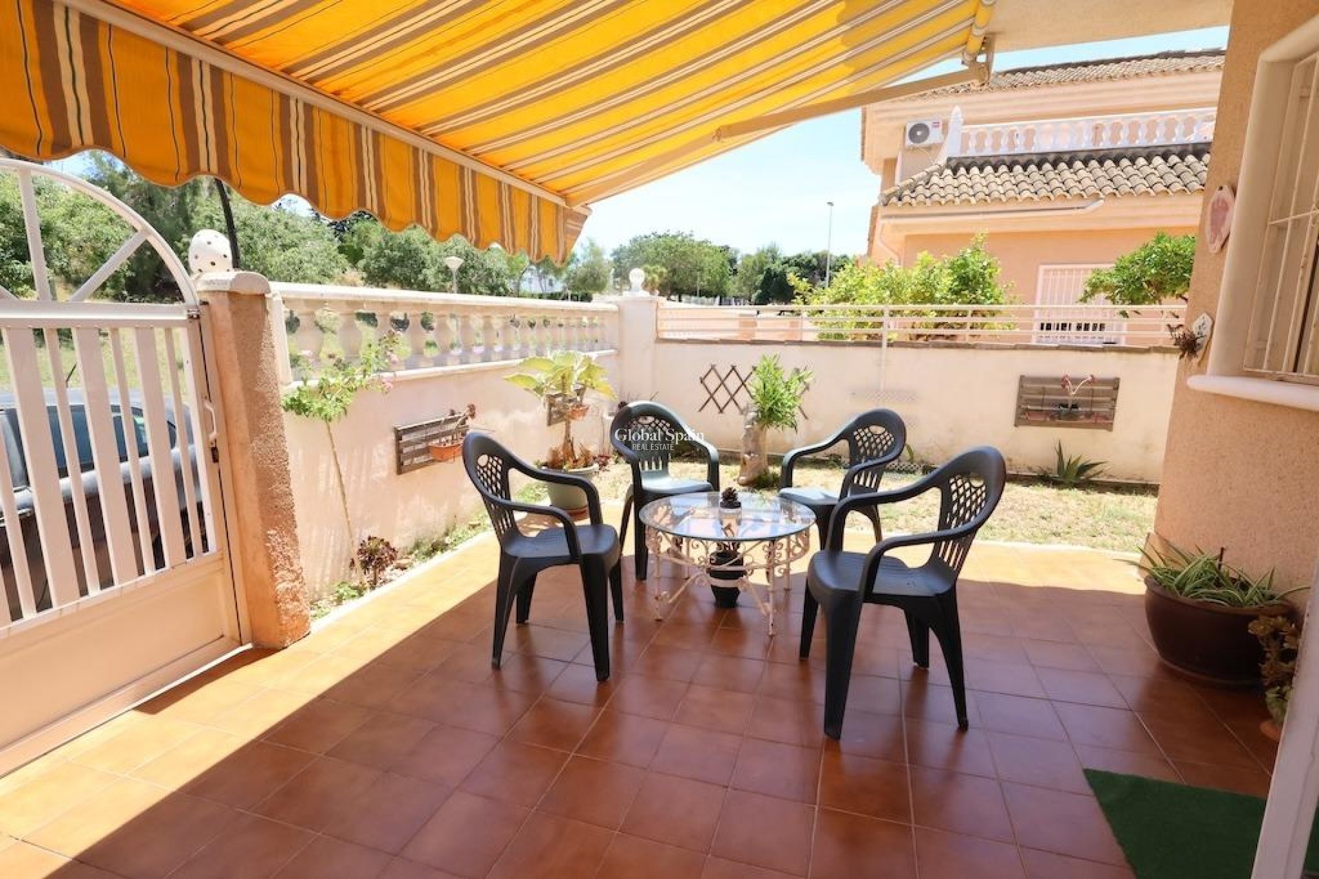 Wederverkoop - VILLA -
TORREVIEJA - Costa Blanca