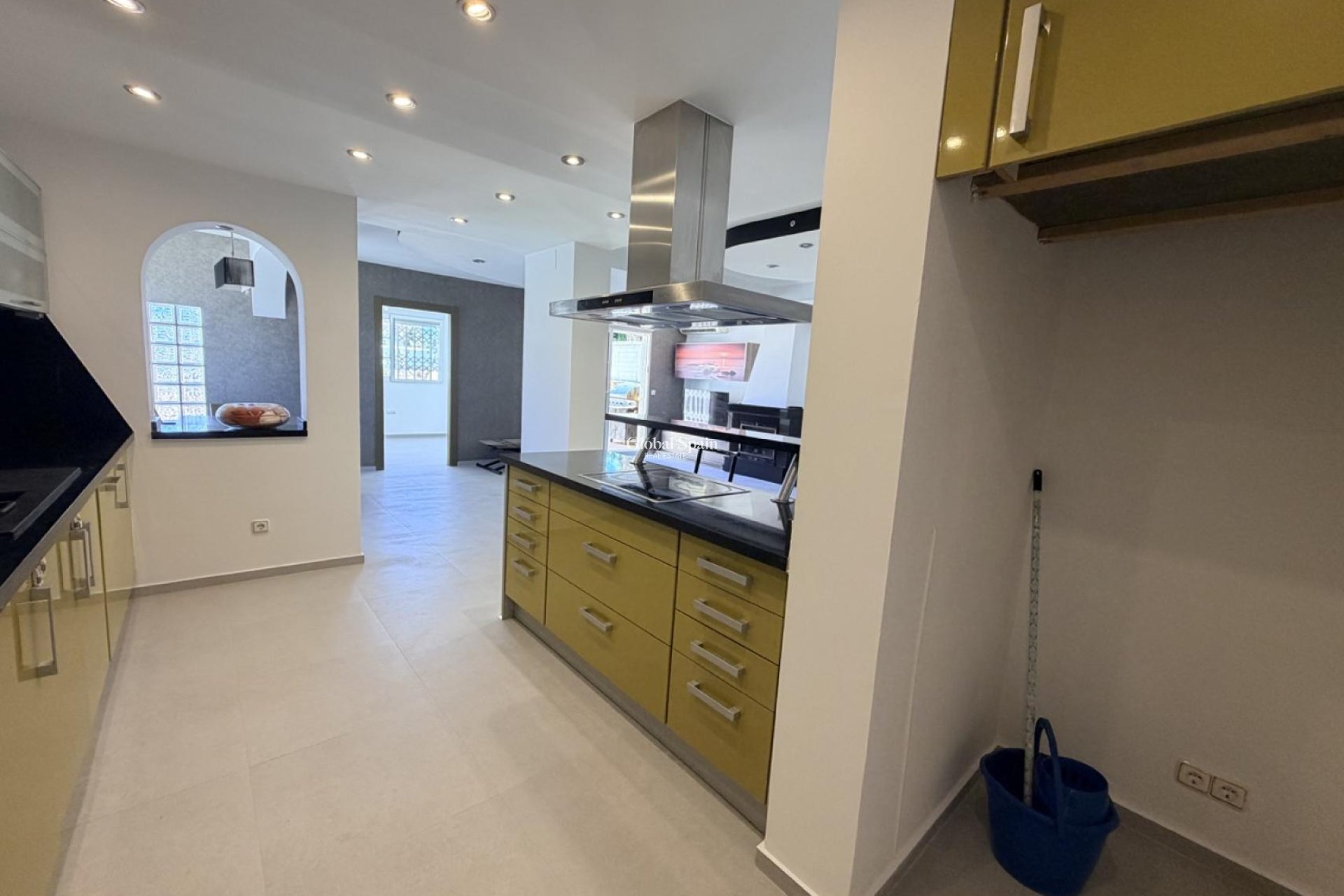 Wederverkoop - VILLA -
TORREVIEJA - Costa Blanca