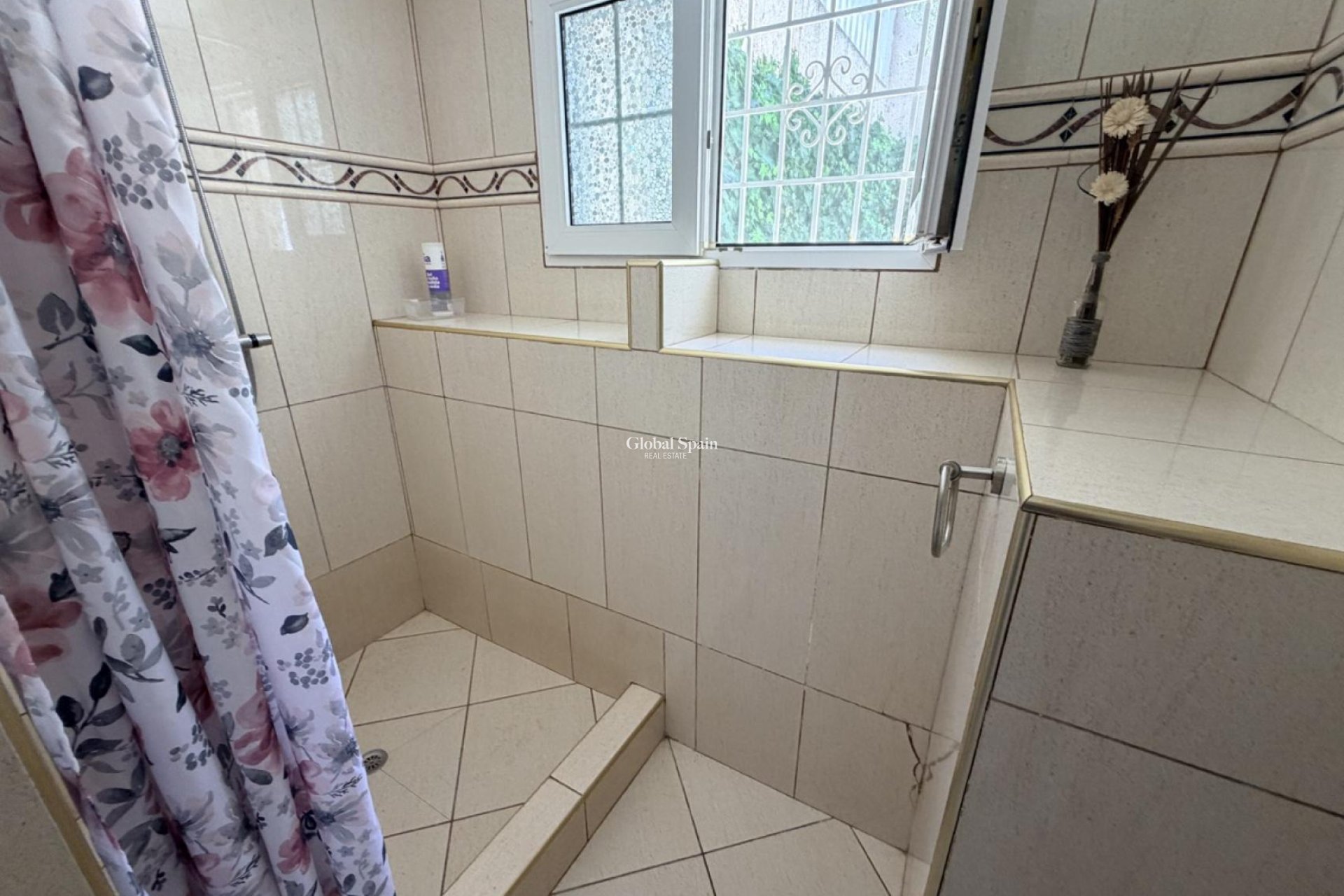 Wederverkoop - VILLA -
TORREVIEJA - Costa Blanca
