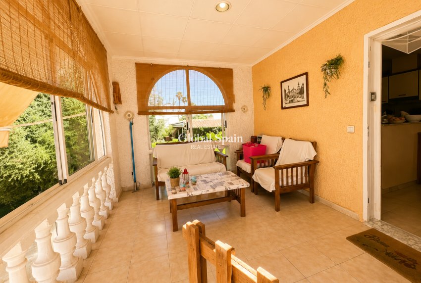 Wederverkoop - VILLA -
TORREVIEJA - Costa Blanca