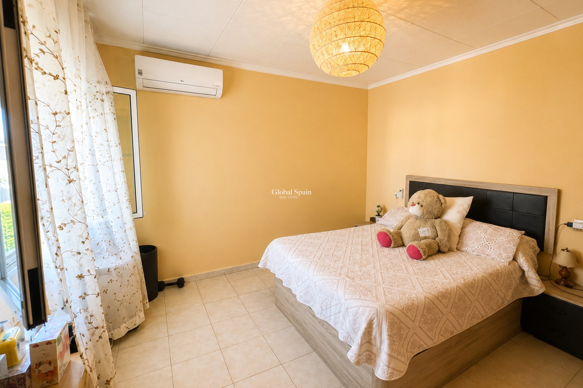 Wederverkoop - VILLA -
TORREVIEJA - Costa Blanca