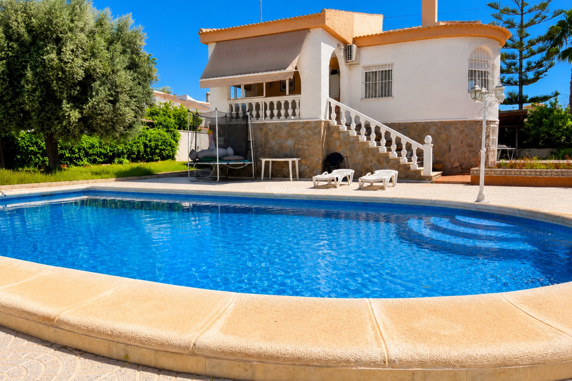 Wederverkoop - VILLA -
TORREVIEJA - Costa Blanca