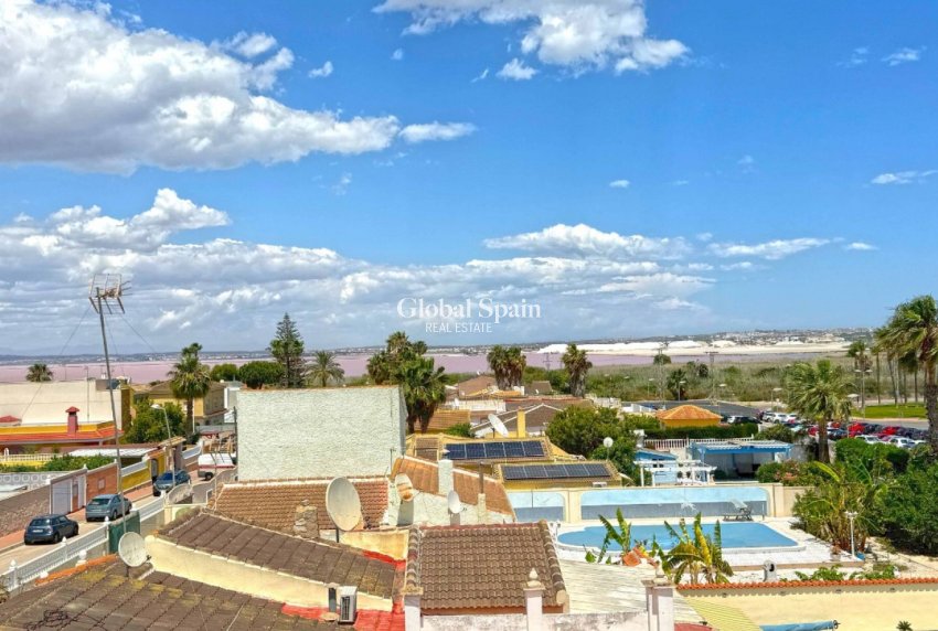 Wederverkoop - VILLA -
TORREVIEJA - Costa Blanca