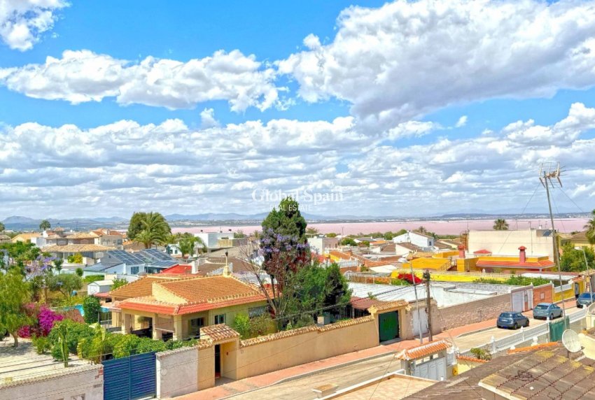 Wederverkoop - VILLA -
TORREVIEJA - Costa Blanca