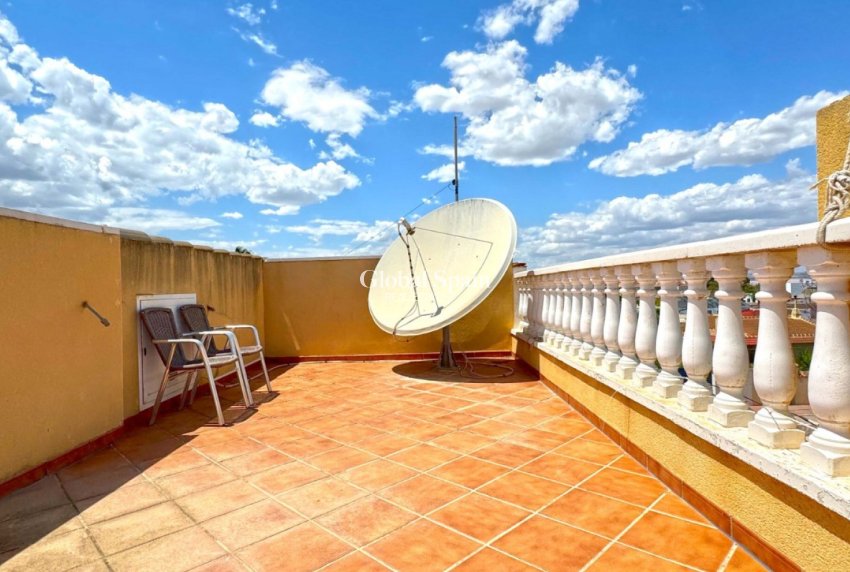 Wederverkoop - VILLA -
TORREVIEJA - Costa Blanca