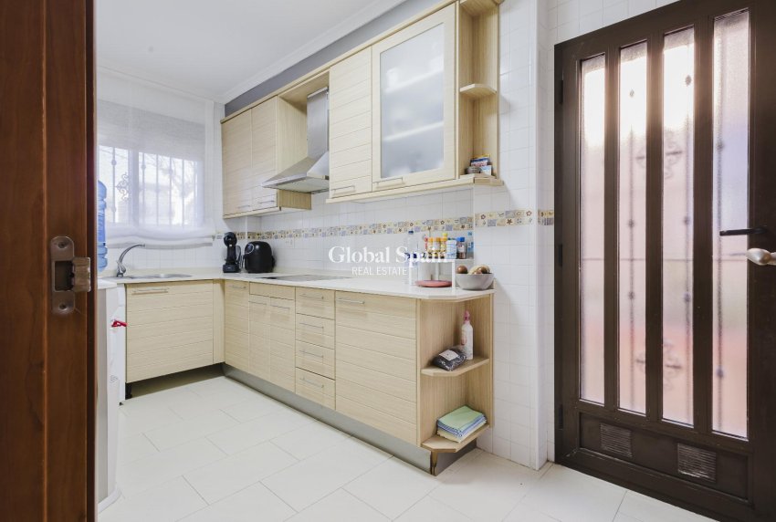 Wederverkoop - VILLA -
TORREVIEJA - Costa Blanca