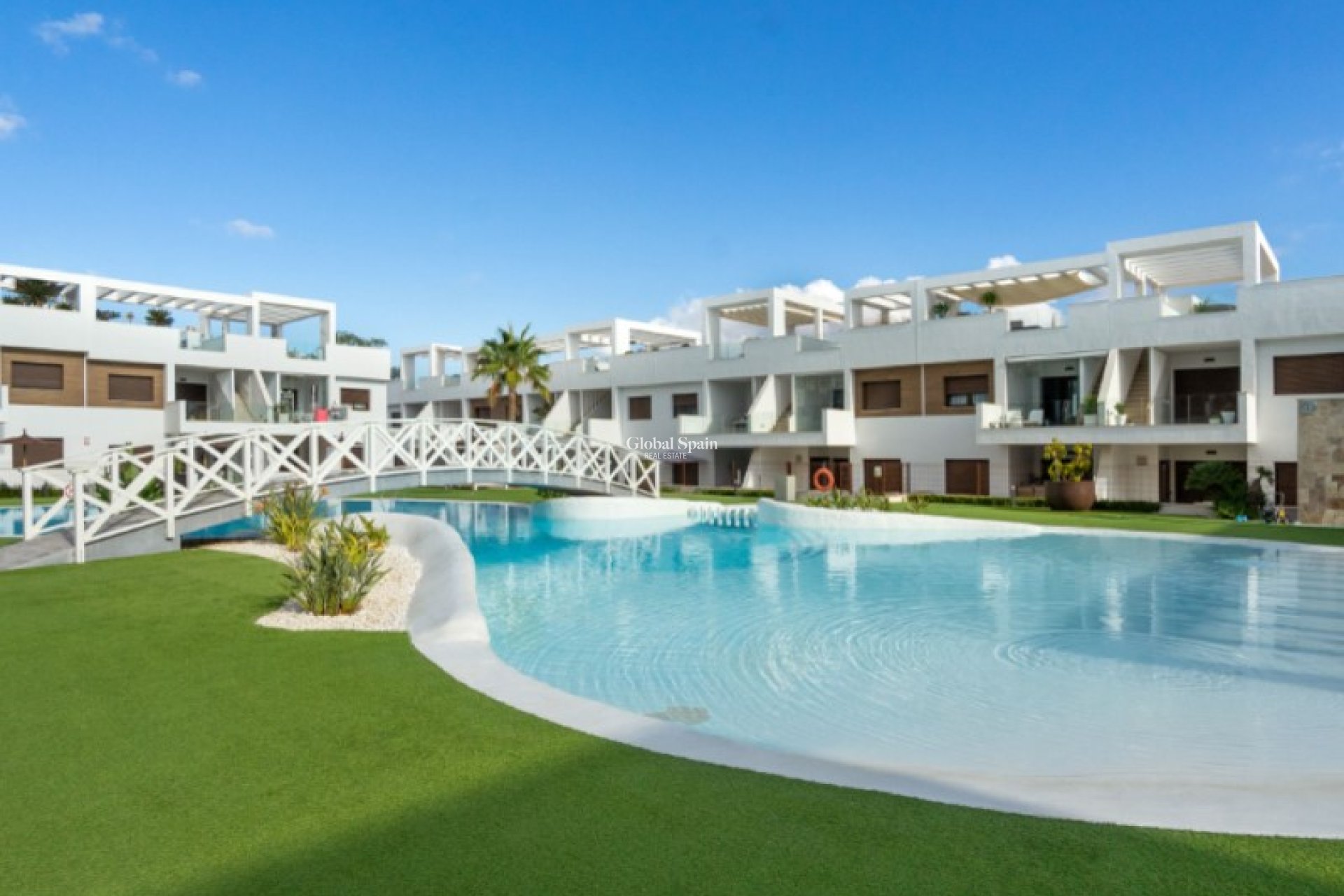 Wederverkoop - VILLA -
TORREVIEJA - Costa Blanca