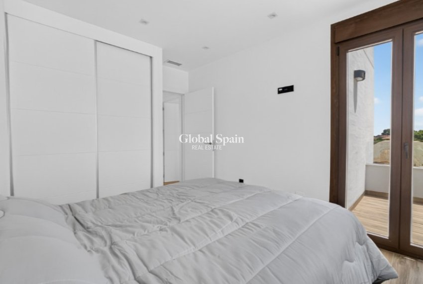 Wederverkoop - VILLA -
TORREVIEJA - Costa Blanca