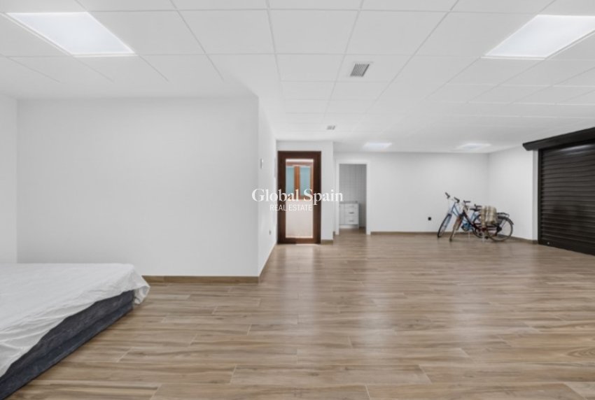 Wederverkoop - VILLA -
TORREVIEJA - Costa Blanca