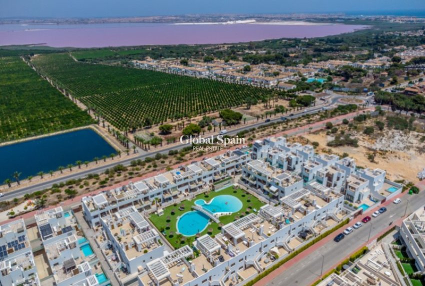 Wederverkoop - VILLA -
TORREVIEJA - Costa Blanca