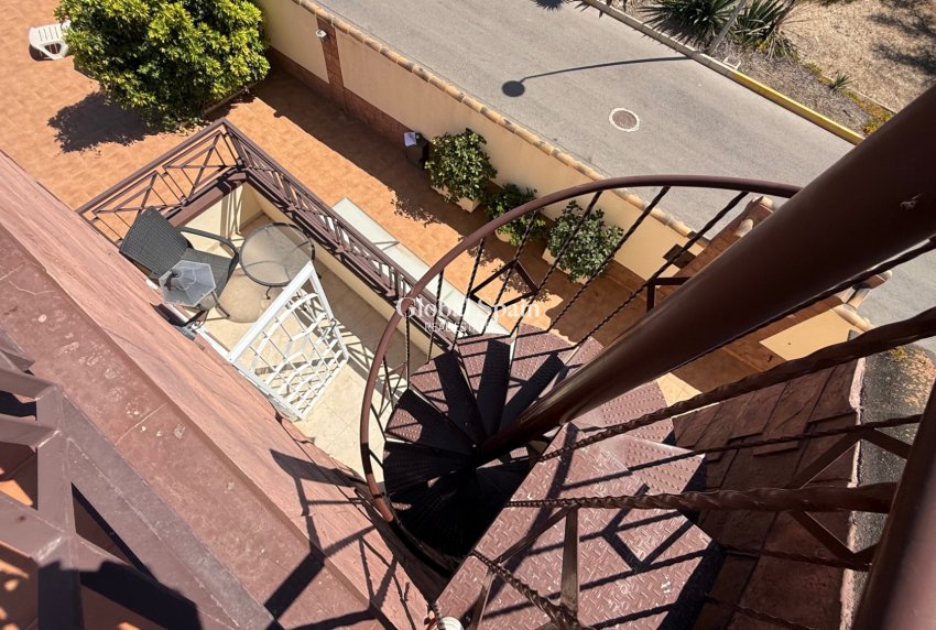 Wederverkoop - VILLA -
TORREVIEJA - Costa Blanca