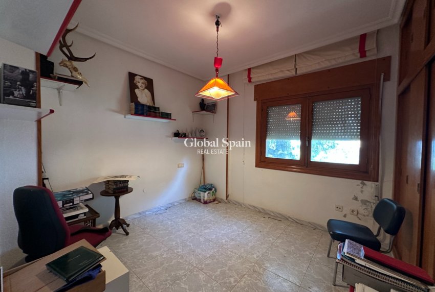 Wederverkoop - VILLA -
TORREVIEJA - Costa Blanca
