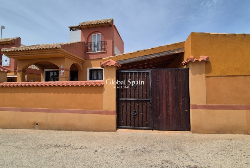 Wederverkoop - VILLA -
TORREVIEJA - Costa Blanca