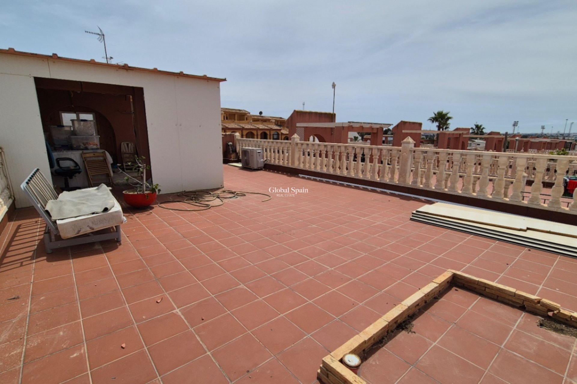 Wederverkoop - VILLA -
TORREVIEJA - Costa Blanca