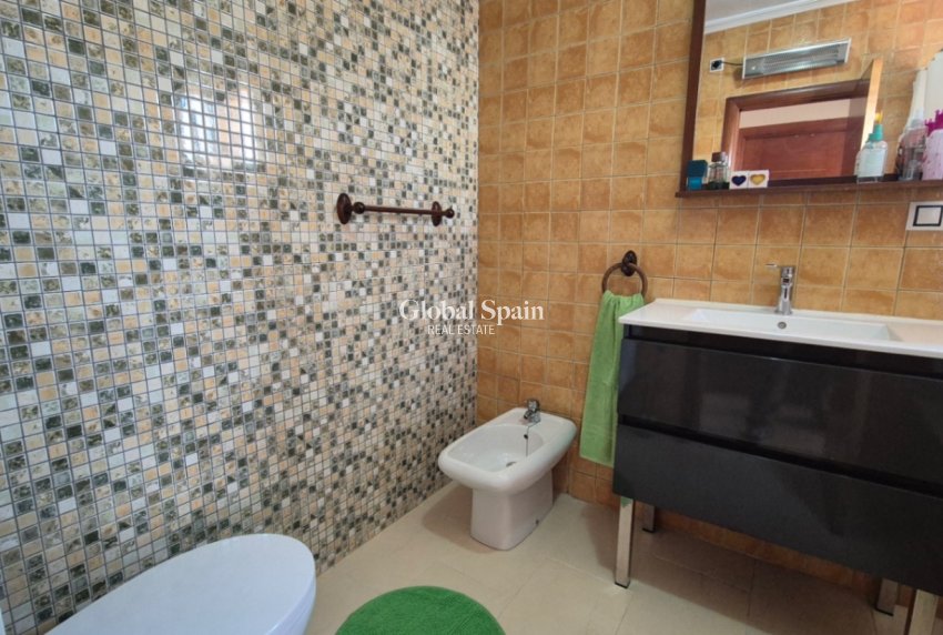 Wederverkoop - VILLA -
TORREVIEJA - Costa Blanca