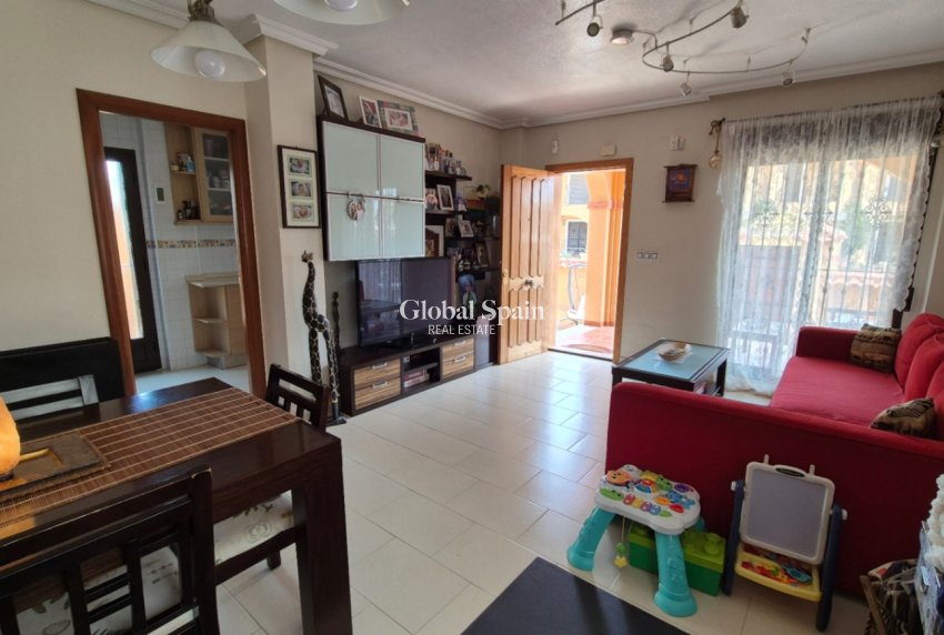 Wederverkoop - VILLA -
TORREVIEJA - Costa Blanca