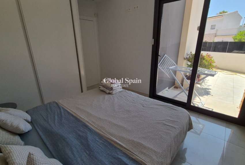 Wederverkoop - VILLA -
TORREVIEJA - Costa Blanca