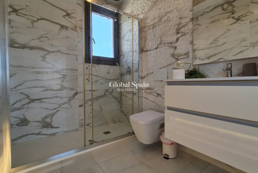 Wederverkoop - VILLA -
TORREVIEJA - Costa Blanca