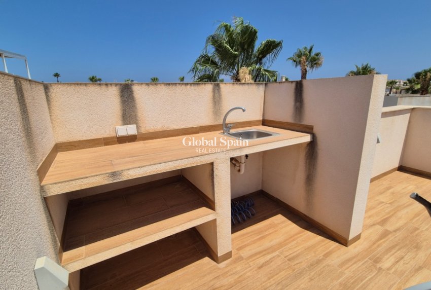 Wederverkoop - VILLA -
TORREVIEJA - Costa Blanca