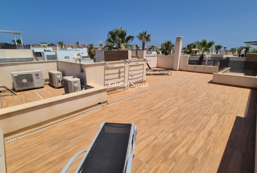 Wederverkoop - VILLA -
TORREVIEJA - Costa Blanca