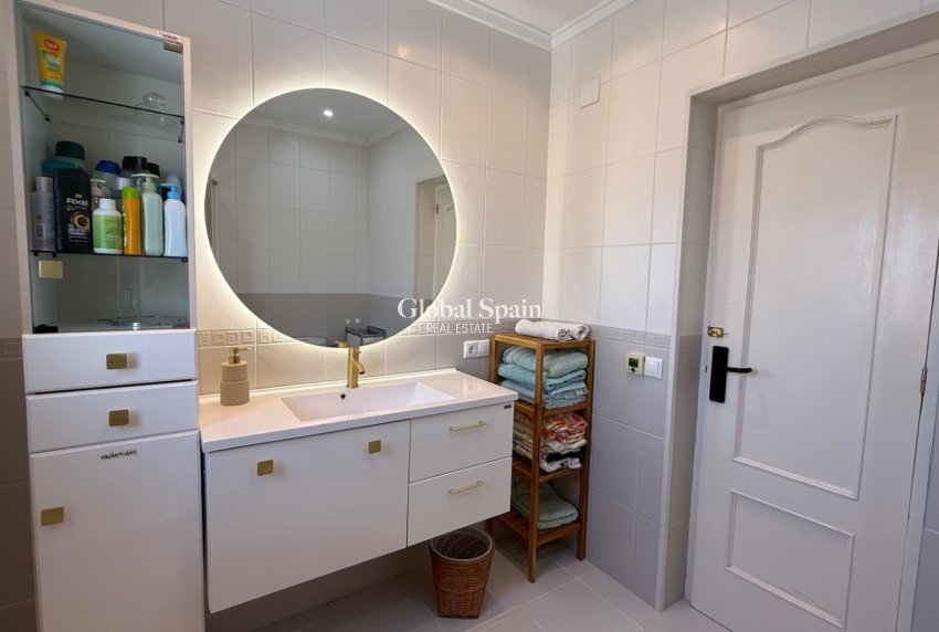 Wederverkoop - VILLA -
TORREVIEJA - Costa Blanca