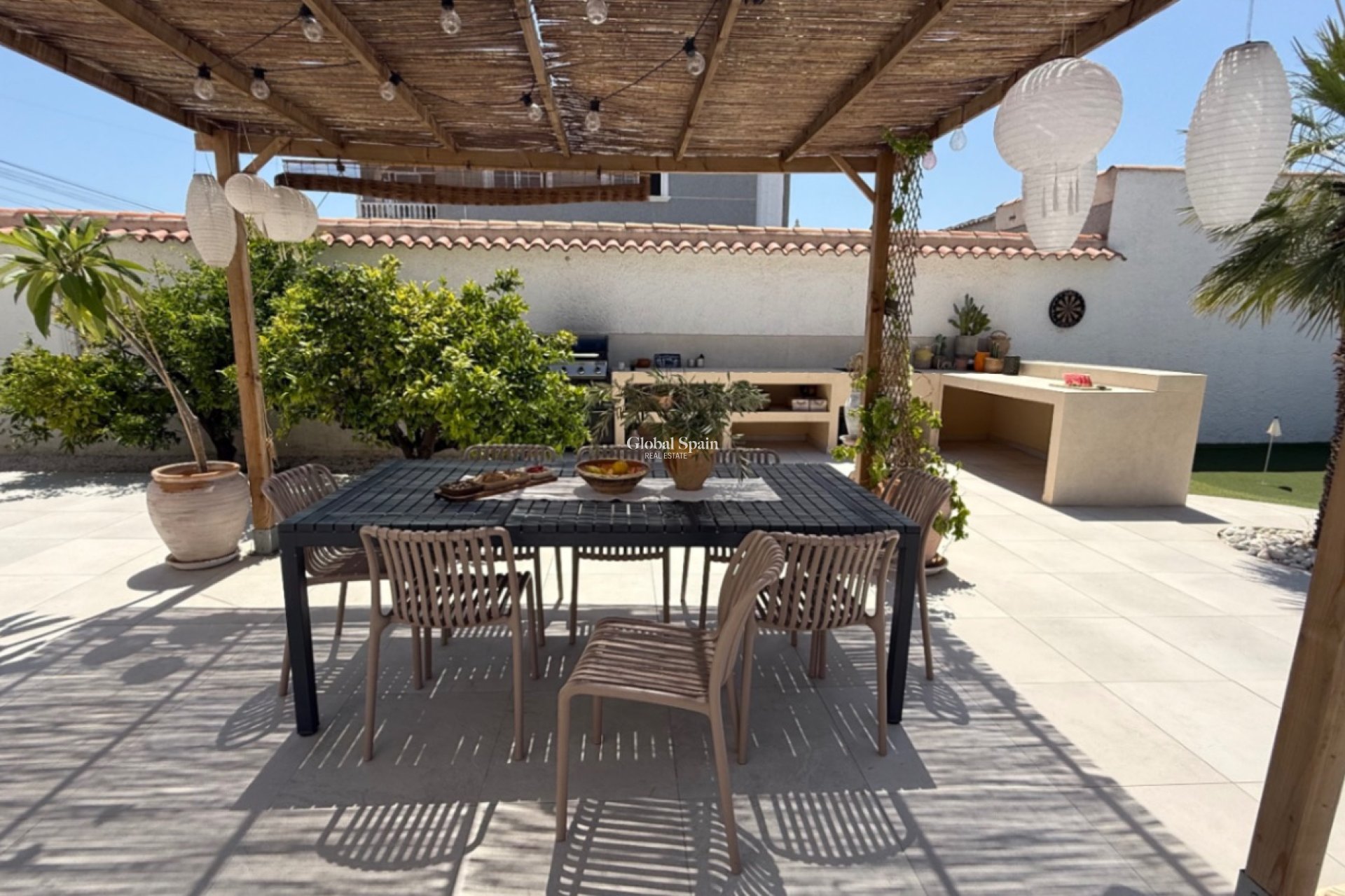 Wederverkoop - VILLA -
TORREVIEJA - Costa Blanca