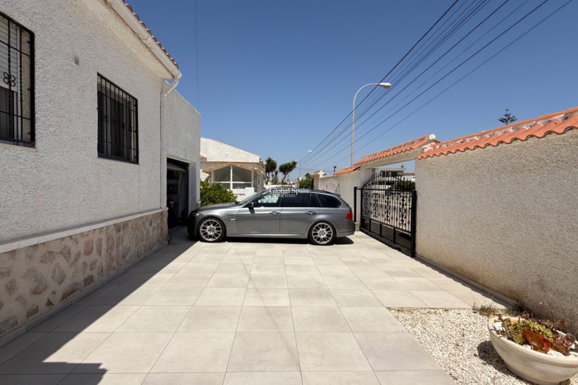 Wederverkoop - VILLA -
TORREVIEJA - Costa Blanca