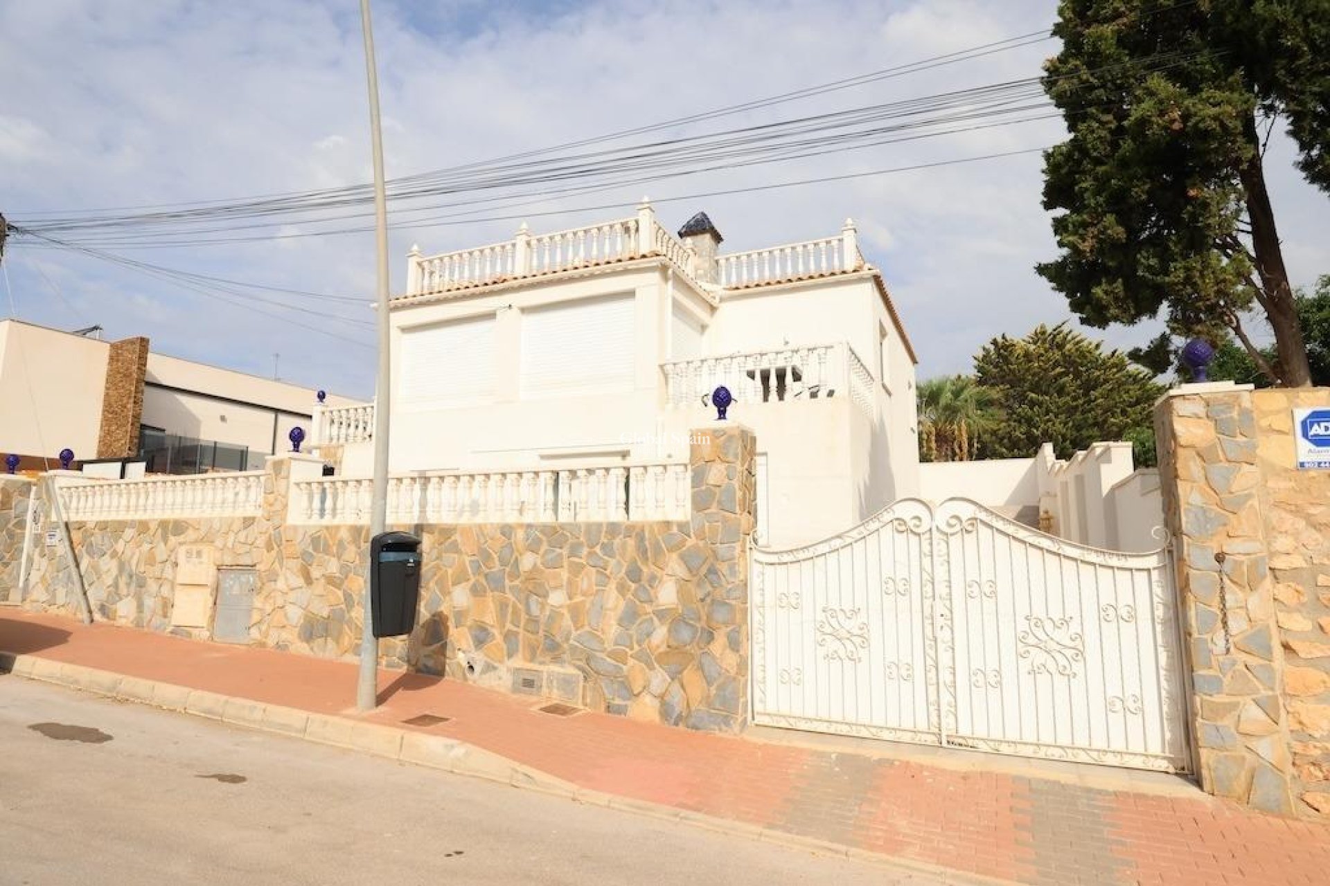 Wederverkoop - VILLA -
TORREVIEJA - Costa Blanca
