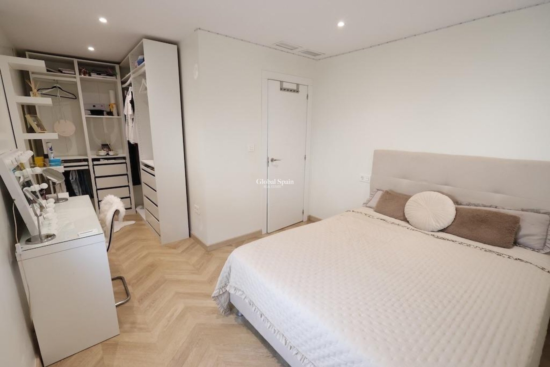 Wederverkoop - VILLA -
TORREVIEJA - Costa Blanca