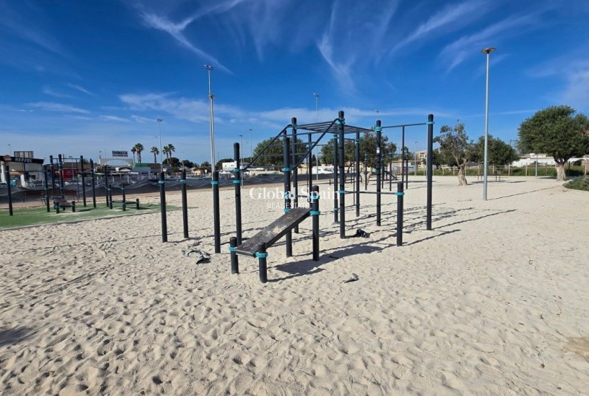 Wederverkoop - VILLA -
TORREVIEJA - El Chaparal