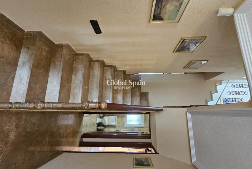 Wederverkoop - VILLA -
TORREVIEJA - El Chaparral