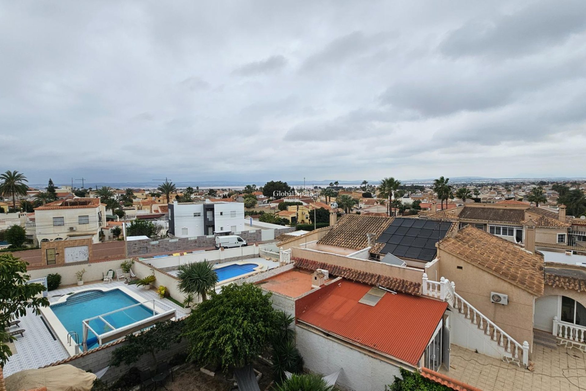 Wederverkoop - VILLA -
TORREVIEJA - El Chaparral