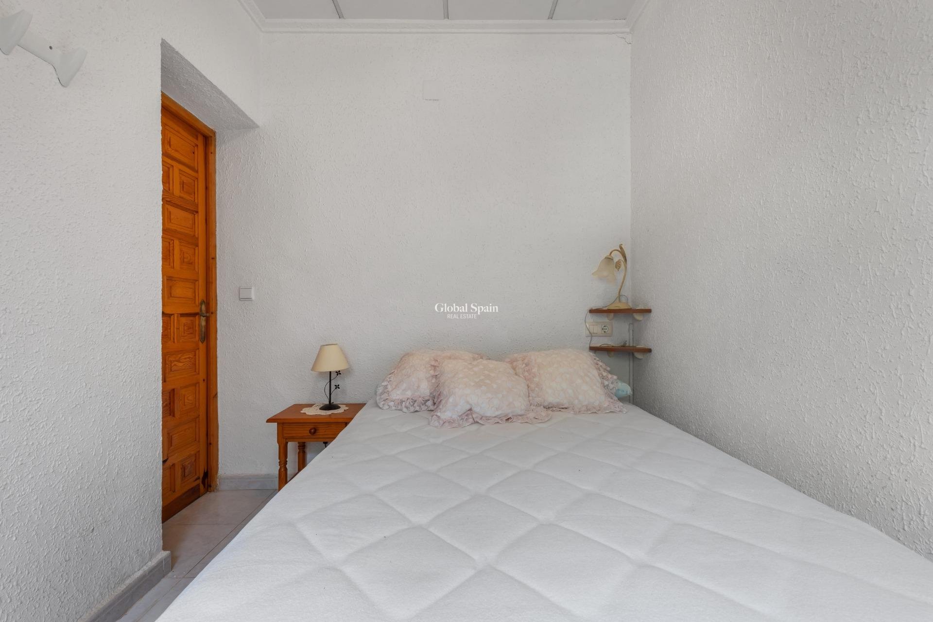 Wederverkoop - VILLA -
TORREVIEJA - El chaparral