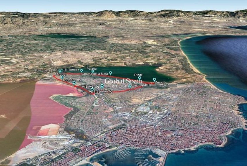 Wederverkoop - VILLA -
TORREVIEJA - El chaparral